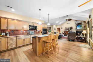 1416 Harry St, Conshohocken, PA 19428 - Photo 5