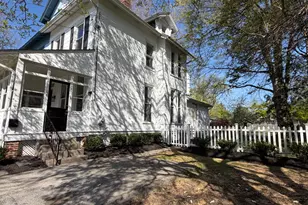 26 S Wyoming Ave, Ardmore, PA 19003 - Photo 3