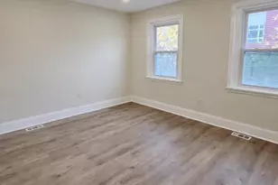 22 Maple St, Conshohocken, PA 19428 - Photo 11