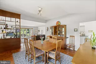 8807 Hawthorne Ln, Wyndmoor, PA 19038 - Photo 9