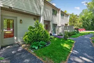15 Twin Brooks Dr, Willow Grove, PA 19090 - Photo 1