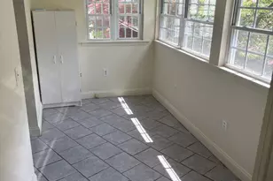 221 Summit Ave, Conshohocken, PA 19428 - Photo 11