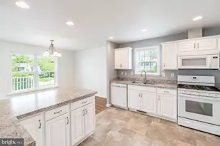 423 Honeysuckle Ln, Blue Bell, PA 19422 - Photo 19