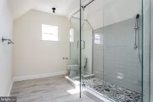 434 Hurst St, Bridgeport, PA 19405 - Photo 17
