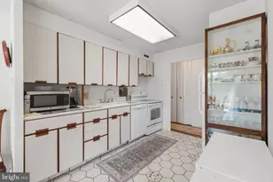 1001 City Ave, Wynnewood, PA 19096 - Photo 7