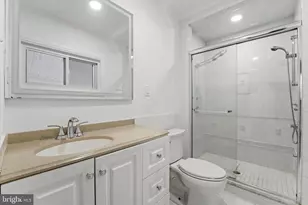 500 W Waverly Rd, Glenside, PA 19038 - Photo 17
