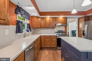 1375 Downing Dr, Hatfield, PA 19440 - Photo 9