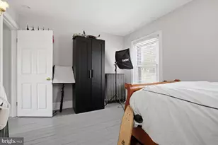 343 Spring Mill Ave, Conshohocken, PA 19428 - Photo 17