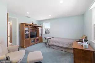 372 Oak Dr, Souderton, PA 18964 - Photo 37