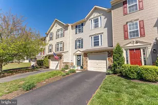 27 Creekside Dr, Pottstown, PA 19464 - Photo 3