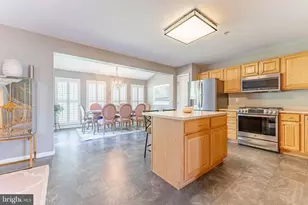 27 Creekside Dr, Pottstown, PA 19464 - Photo 15