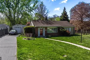 18 Mulberry Ln, Plymouth Meeting, PA 19462 - Photo 3