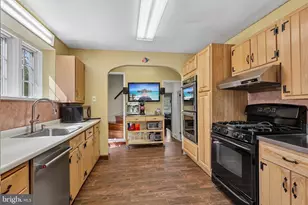 6 Overbrook Pkwy, Wynnewood, PA 19096 - Photo 15