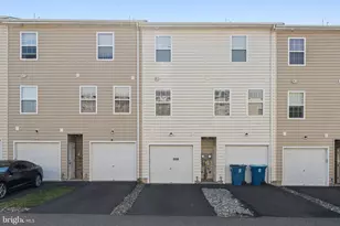 2058 Berkeley Dr, Pennsburg, PA 18073 - Photo 15