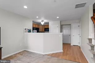 2058 Berkeley Dr, Pennsburg, PA 18073 - Photo 5