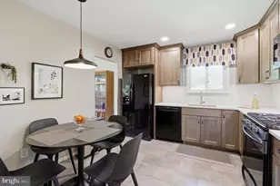118 Clarrige Dr, Willow Grove, PA 19090 - Photo 9
