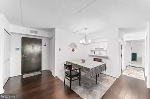 10219 Valley Forge Cir, King of Prussia, PA 19406 - Photo 11