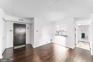 10219 Valley Forge Cir, King of Prussia, PA 19406 - Photo 7