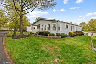308 Hidden Springs Dr, Souderton, PA 18964 - Photo 3