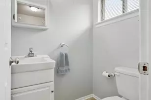 105 Grant Rd, Lansdale, PA 19446 - Photo 3