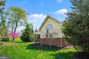 825 Clubhouse Dr, Harleysville, PA 19438 - Photo 35