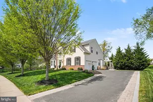 825 Clubhouse Dr, Harleysville, PA 19438 - Photo 5