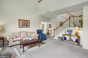 44 Stuart Dr, Norristown, PA 19401 - Photo 9