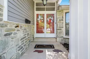 2002 Lantern Ln, Oreland, PA 19075 - Photo 5