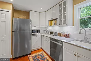 7 Walt Ln, Wyncote, PA 19095 - Photo 13