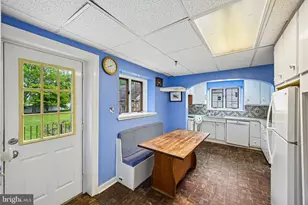 123 Montgomery Ave, Norristown, PA 19401 - Photo 13