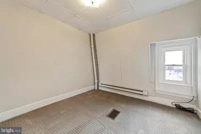 301 E Vine Street, Pottstown, PA 19464 - Photo 25