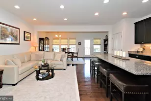 1717 Lisa Ct, Hatfield, PA 19440 - Photo 3