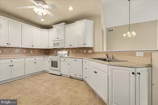330 Pebble Beach Dr, Linfield, PA 19468 - Photo 13