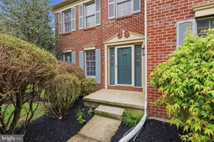2806 Nighthawk Cir, Audubon, PA 19403 - Photo 3