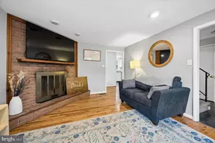 323 S 5th St, North Wales, PA 19454 - Photo 5