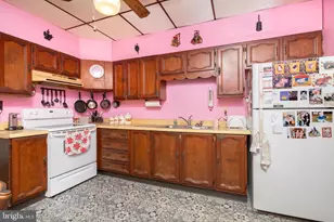 310 Spring St, Royersford, PA 19468 - Photo 9