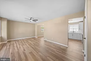 323 Edgewood Ave, Lansdale, PA 19446 - Photo 9