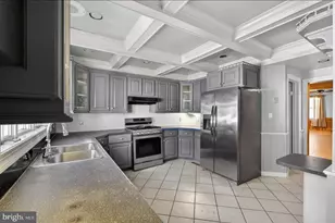 729 Haws Ave, Norristown, PA 19401 - Photo 9