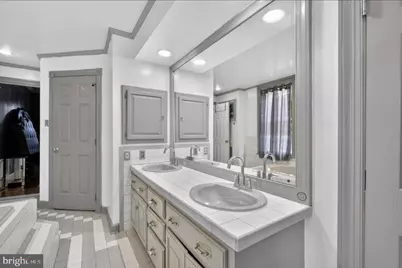 729 Haws Avenue, Norristown, PA 19401 - Photo 17