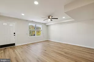 2523 Devonshire Ct, Lansdale, PA 19446 - Photo 3