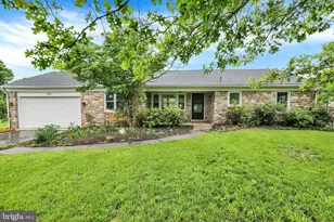 434 E Moyer Rd, Pottstown, PA 19464 - Photo 3