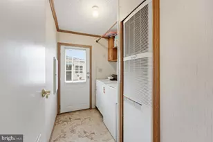 36 Bentwood Cir, Harleysville, PA 19438 - Photo 17