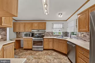 36 Bentwood Cir, Harleysville, PA 19438 - Photo 5