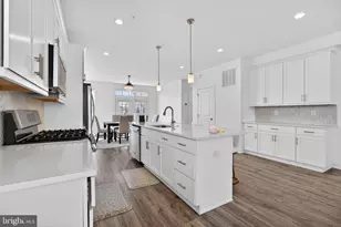 124 Everleigh Dr, Royersford, PA 19468 - Photo 3