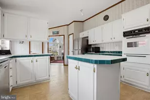 351 Farm Ln, North Wales, PA 19454 - Photo 9