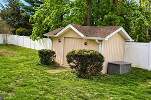 810 N Limekiln Pike, Ambler, PA 19002 - Photo 9