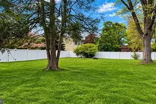 810 N Limekiln Pike, Ambler, PA 19002 - Photo 33