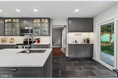 197 W 8th Street, Pennsburg, PA 18073 - Photo 19