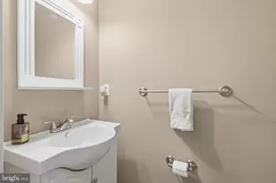 1437 Hillcrest Ct, Lansdale, PA 19446 - Photo 9