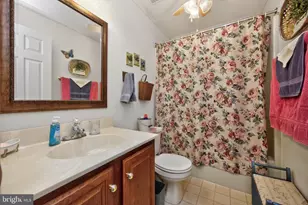 142 Bartlett Ct, Telford, PA 18969 - Photo 27